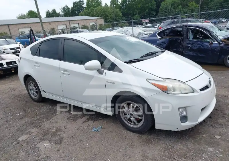 2010 Toyota PRIUS фото