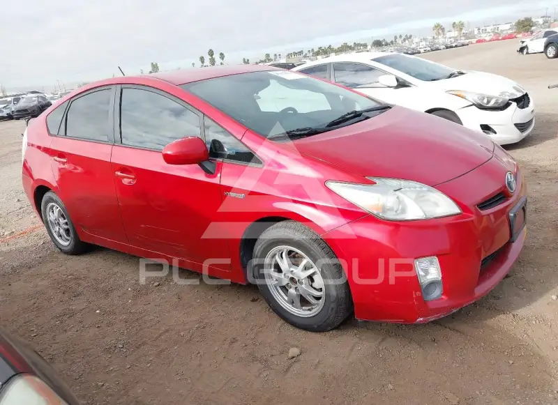 2010 Toyota PRIUS фото