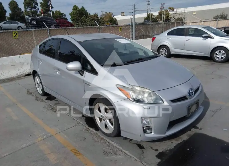 2010 Toyota PRIUS фото