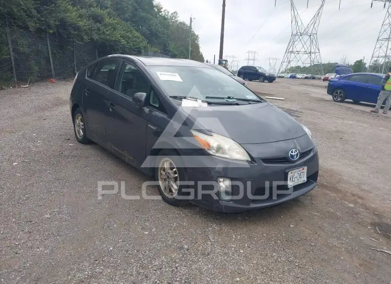 2010 Toyota PRIUS фото