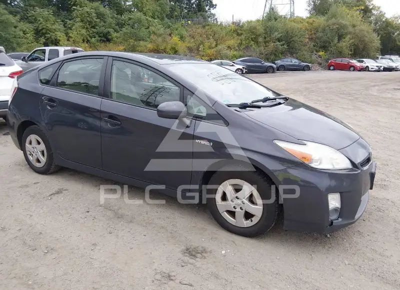2010 Toyota PRIUS фото