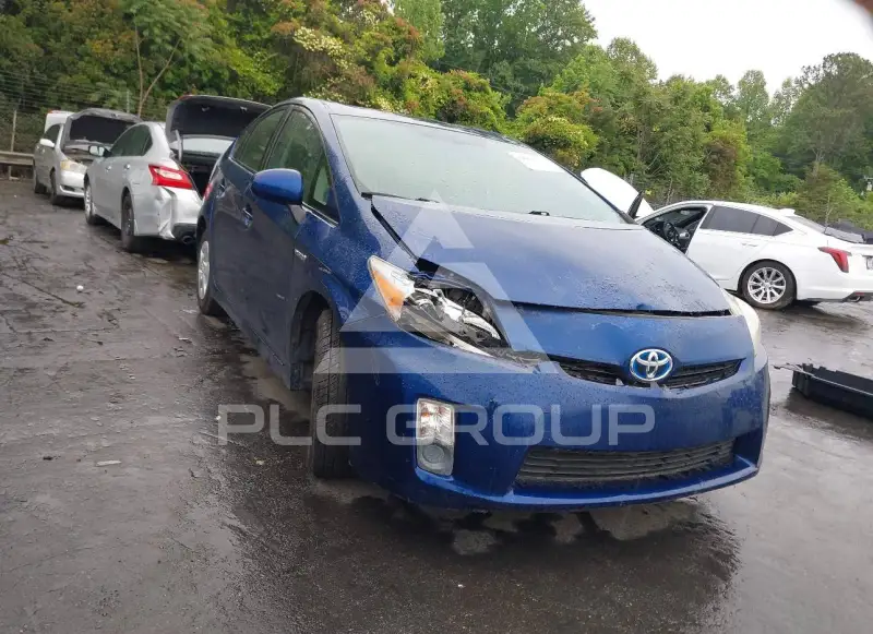 2010 Toyota PRIUS фото