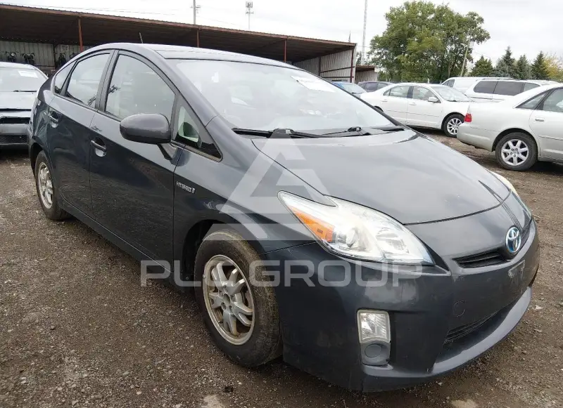 2010 Toyota PRIUS фото