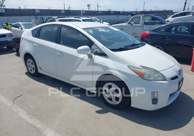 2010 Toyota PRIUS фото