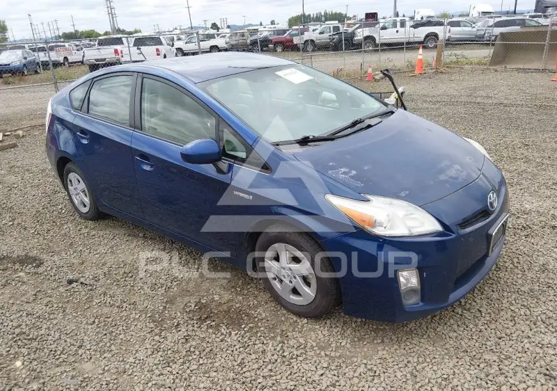2010 Toyota PRIUS фото