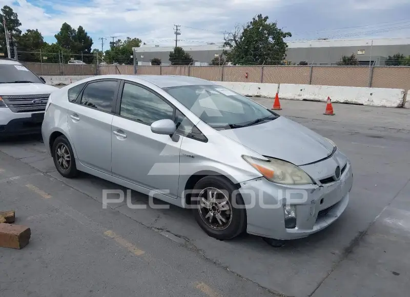 2010 Toyota PRIUS фото