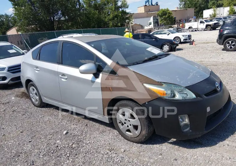 2010 Toyota PRIUS фото