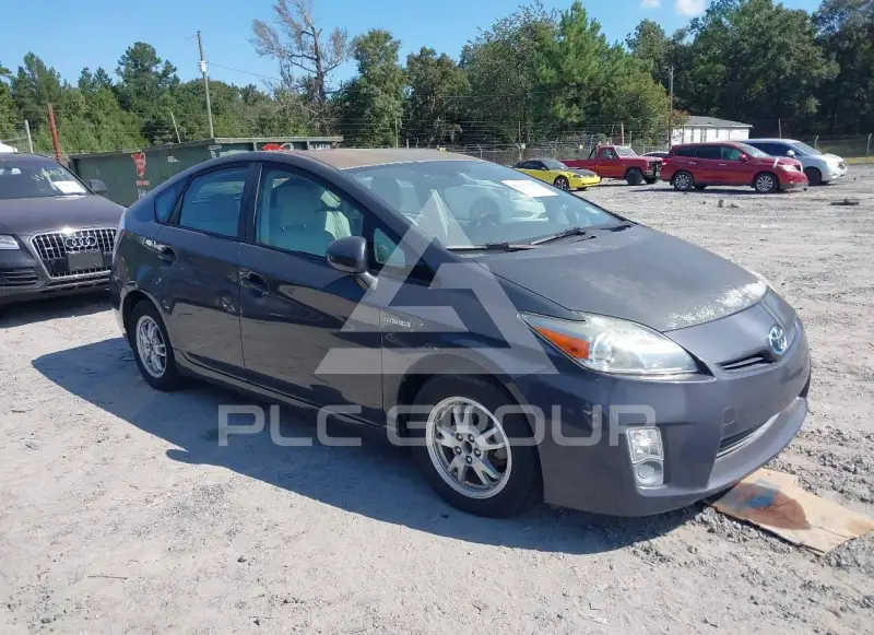 2010 Toyota PRIUS фото