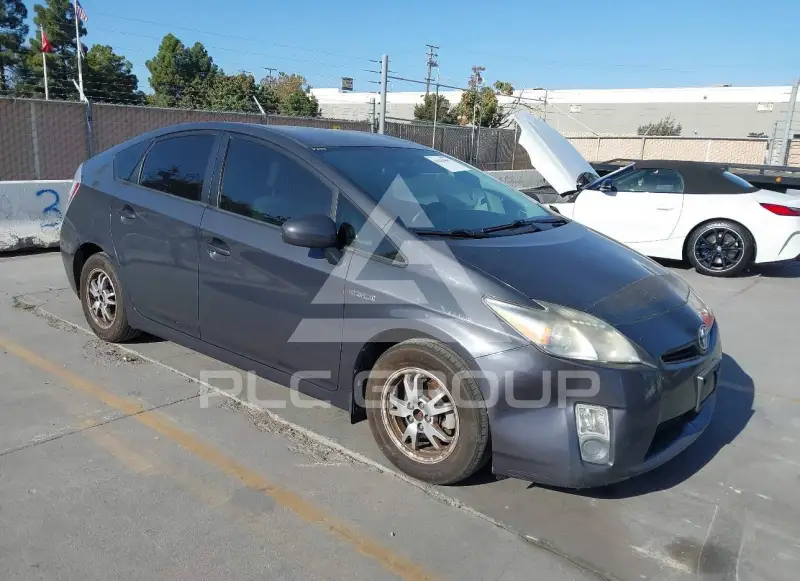 2010 Toyota PRIUS фото