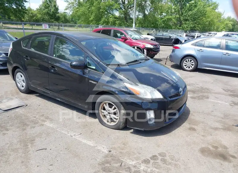 2010 Toyota PRIUS фото