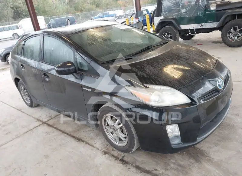 2010 Toyota PRIUS фото