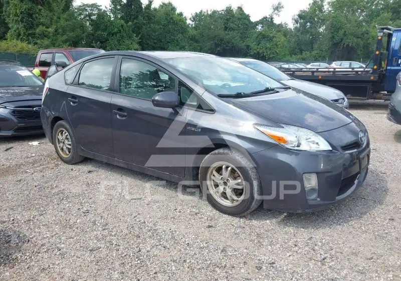2010 Toyota PRIUS фото