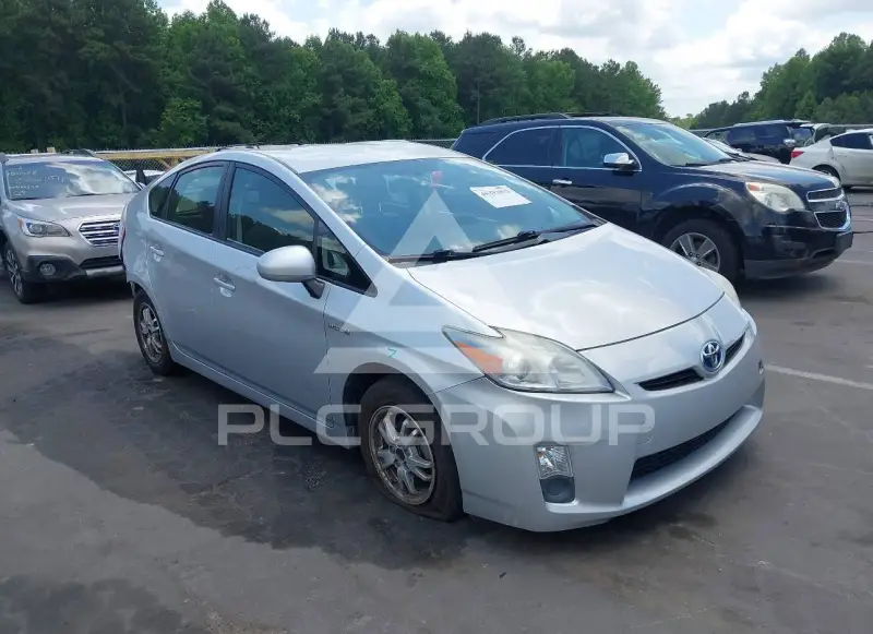 2010 Toyota PRIUS фото