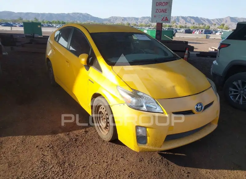 2010 Toyota PRIUS фото