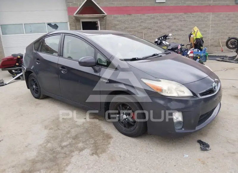 2010 Toyota PRIUS фото