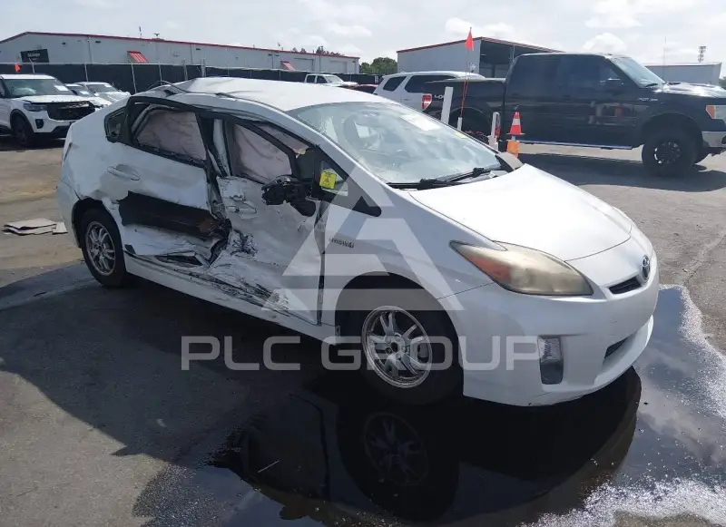 2010 Toyota PRIUS фото