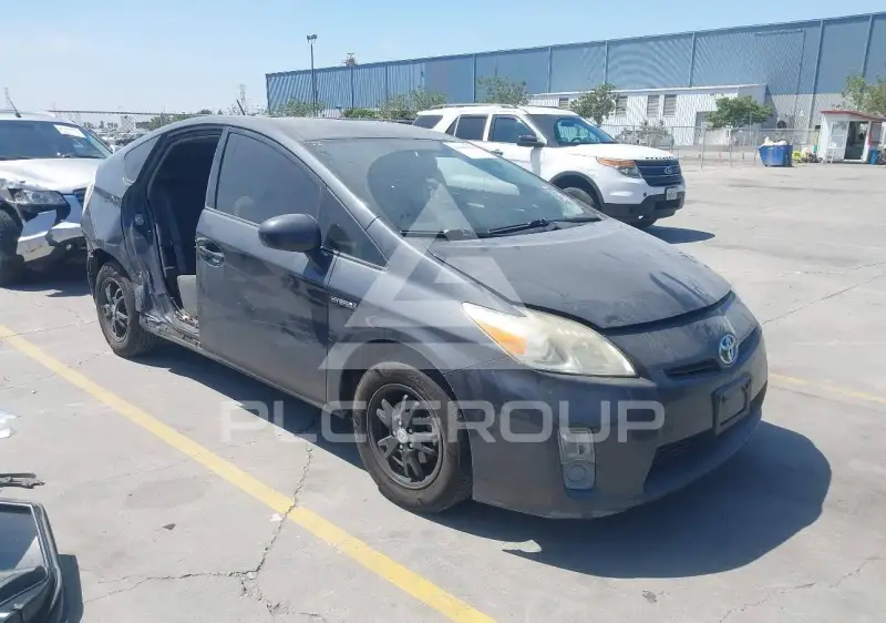 2010 Toyota PRIUS фото