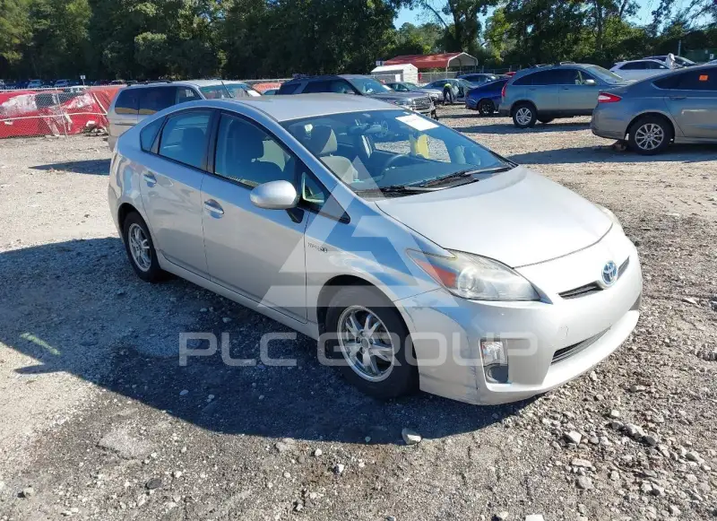 2010 Toyota PRIUS фото