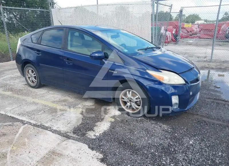 2010 Toyota PRIUS фото
