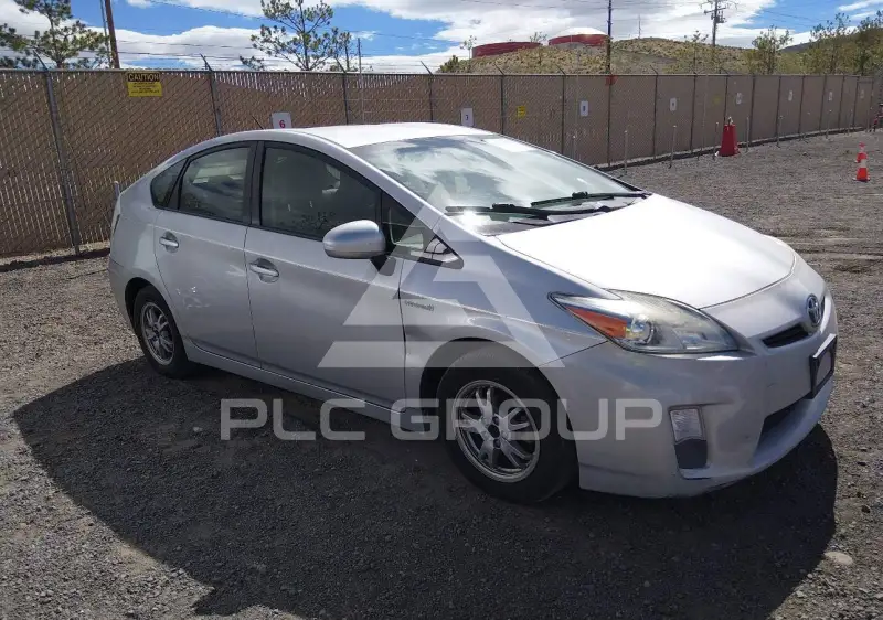 2010 Toyota PRIUS фото