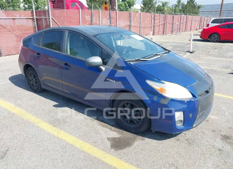 2010 Toyota PRIUS фото