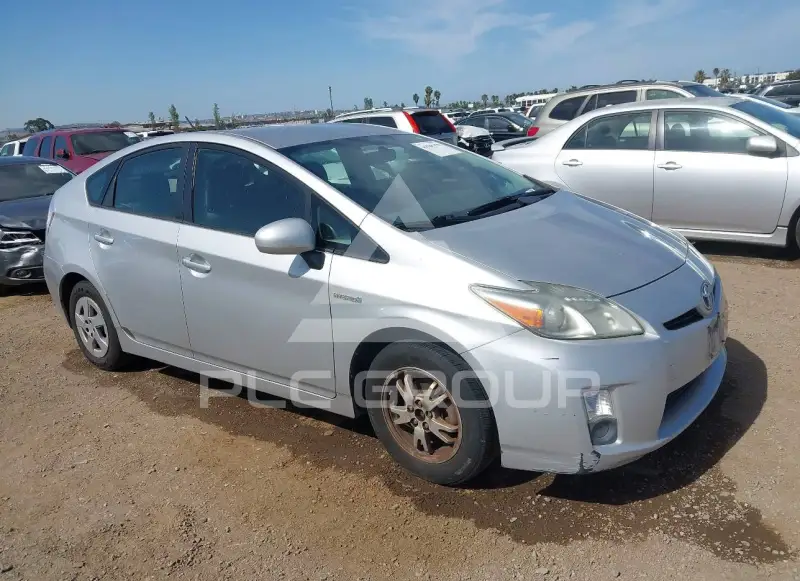 2010 Toyota PRIUS фото