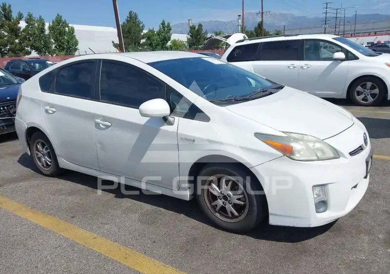 2010 Toyota PRIUS фото