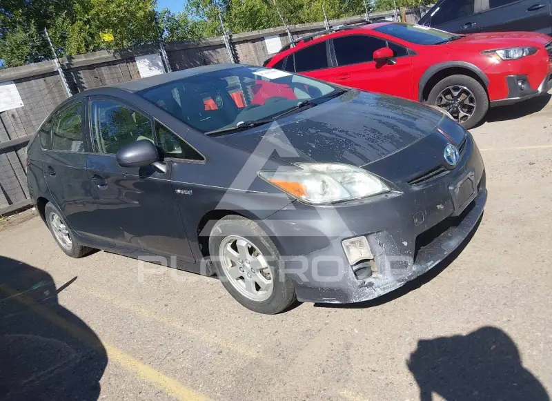 2010 Toyota PRIUS фото