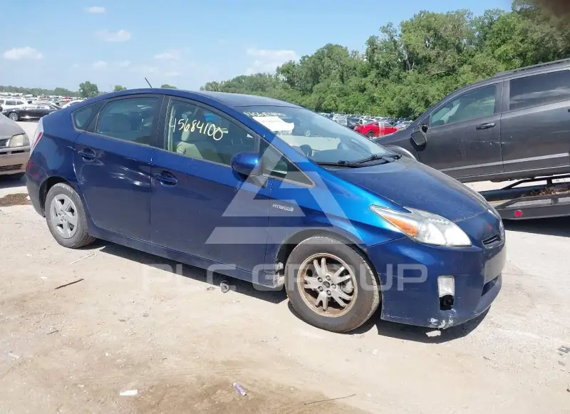 2010 Toyota PRIUS фото