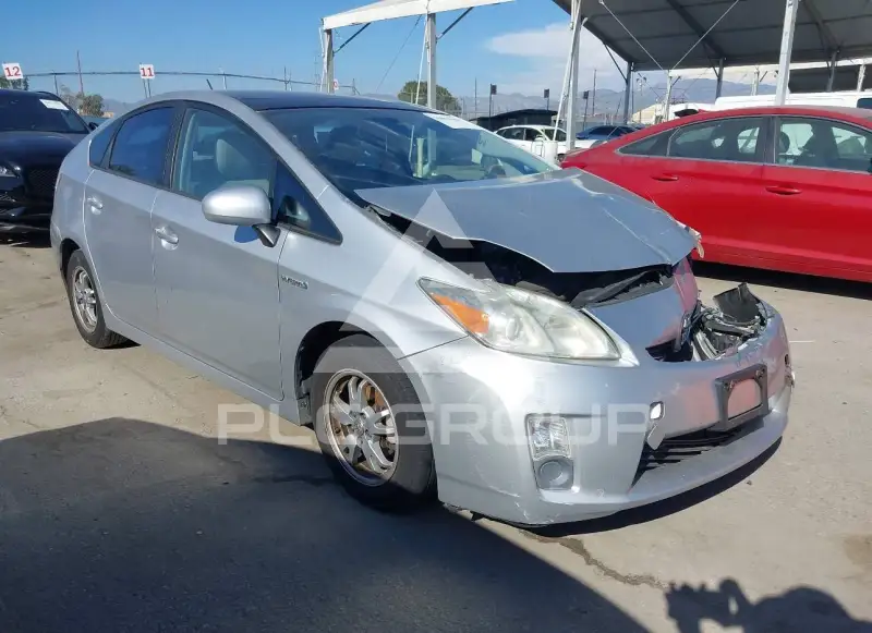 2010 Toyota PRIUS фото