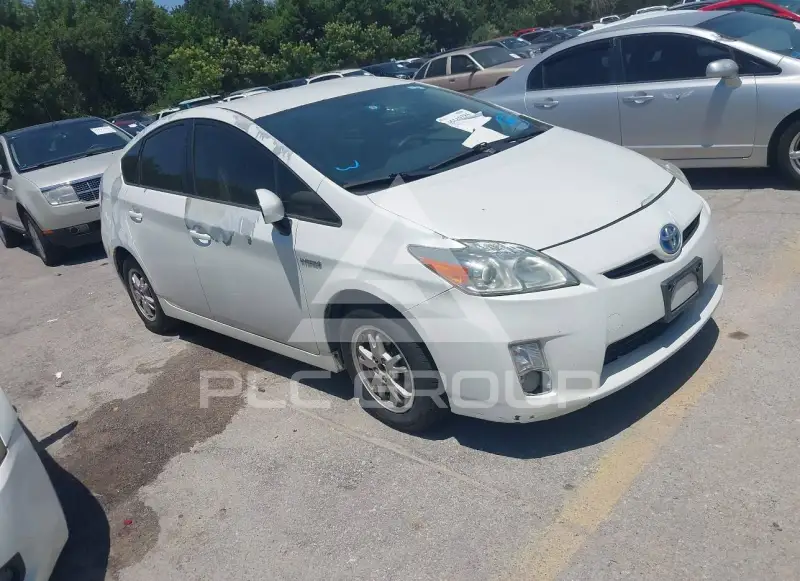 2010 Toyota PRIUS фото