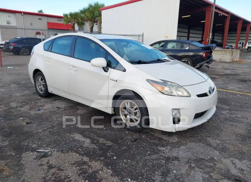 2010 Toyota PRIUS фото