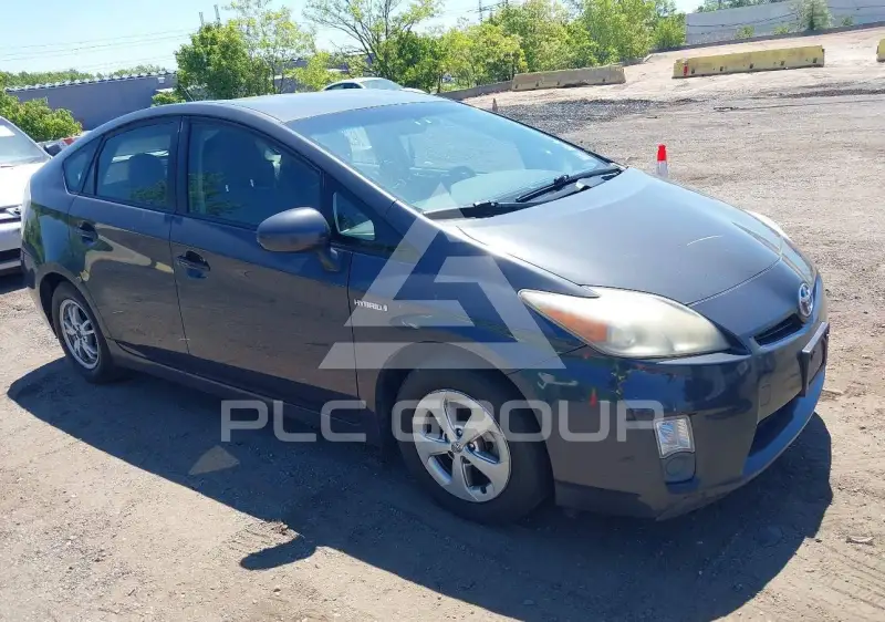 2010 Toyota PRIUS фото