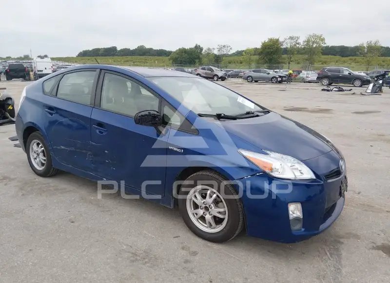 2010 Toyota PRIUS фото