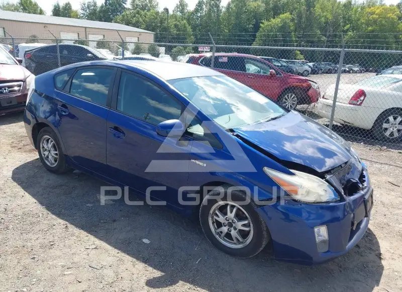 2010 Toyota PRIUS фото