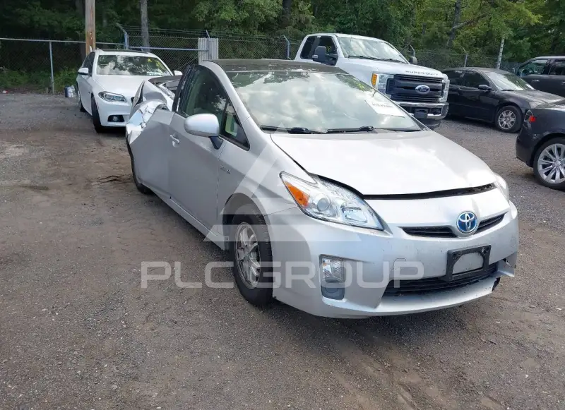 2010 Toyota PRIUS фото