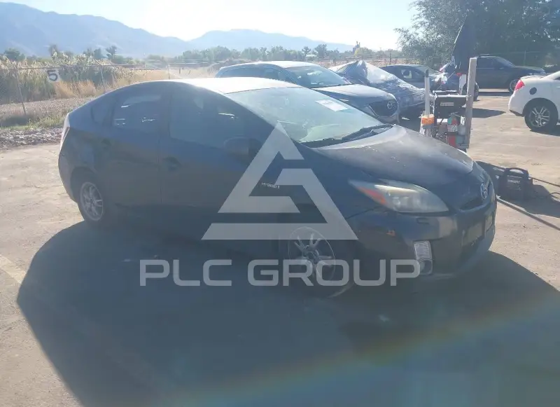 2010 Toyota PRIUS фото