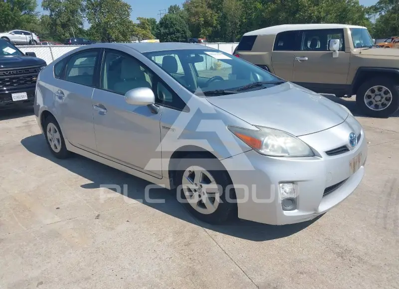 2010 Toyota PRIUS фото