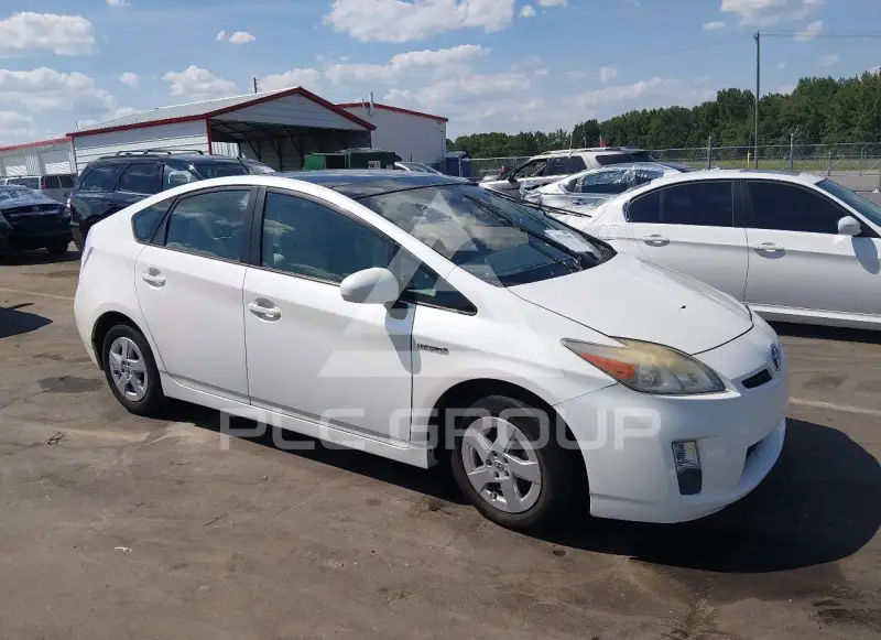 2010 Toyota PRIUS фото
