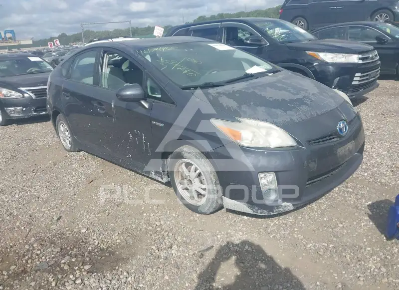2010 Toyota PRIUS фото