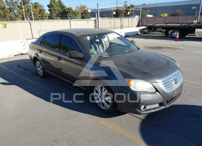 2010 Toyota AVALON photo