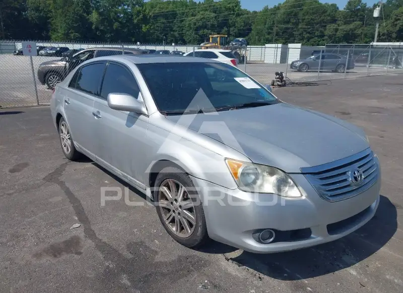 2010 Toyota AVALON photo
