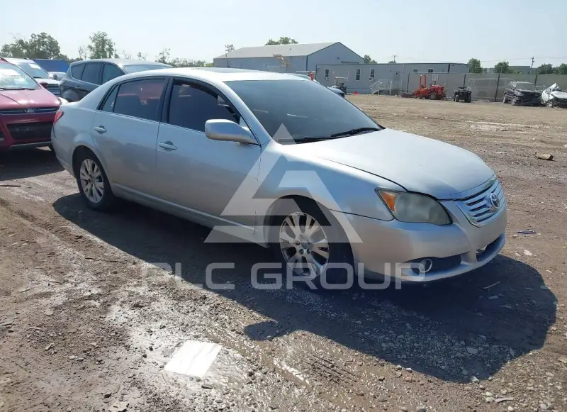 2010 Toyota AVALON фото