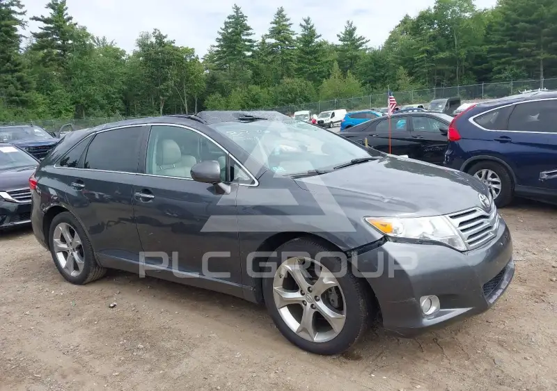 2010 Toyota VENZA photo