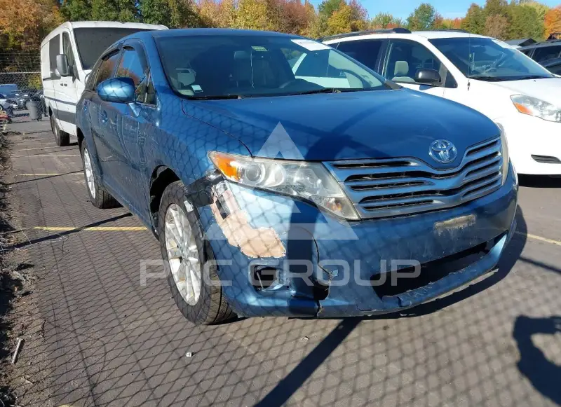 2010 Toyota VENZA photo