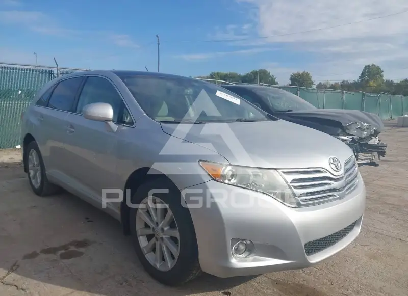 2010 Toyota VENZA photo