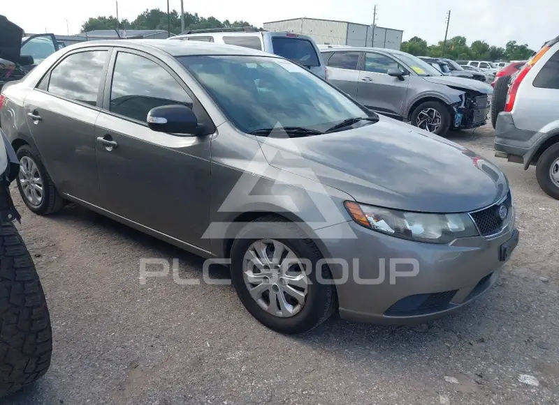 2010 KIA Forte фото