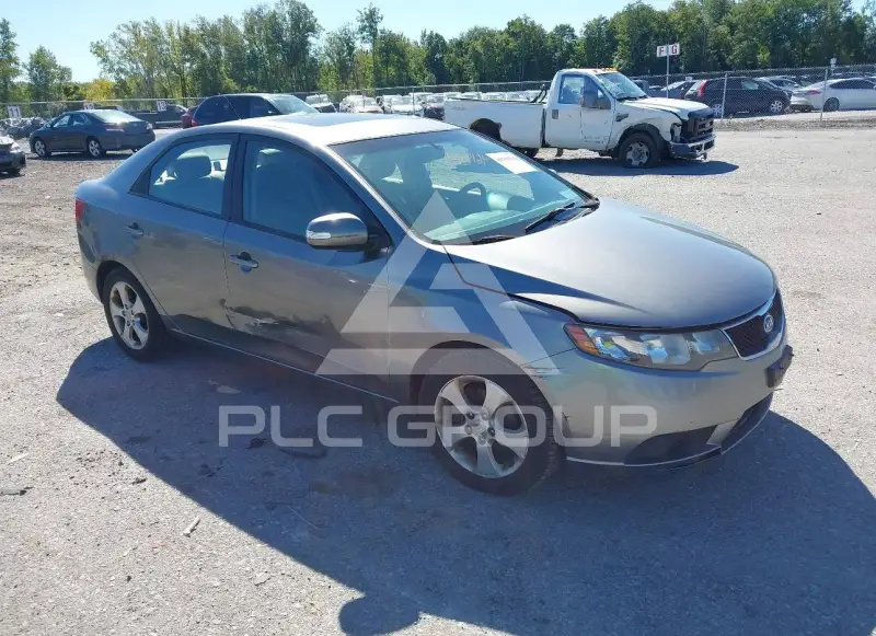 2010 KIA Forte фото