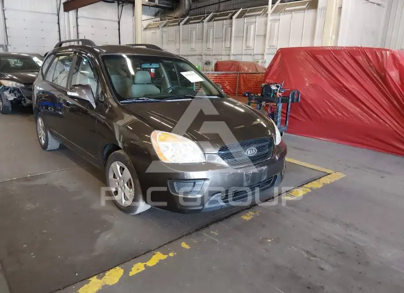 2010 KIA Rondo photo