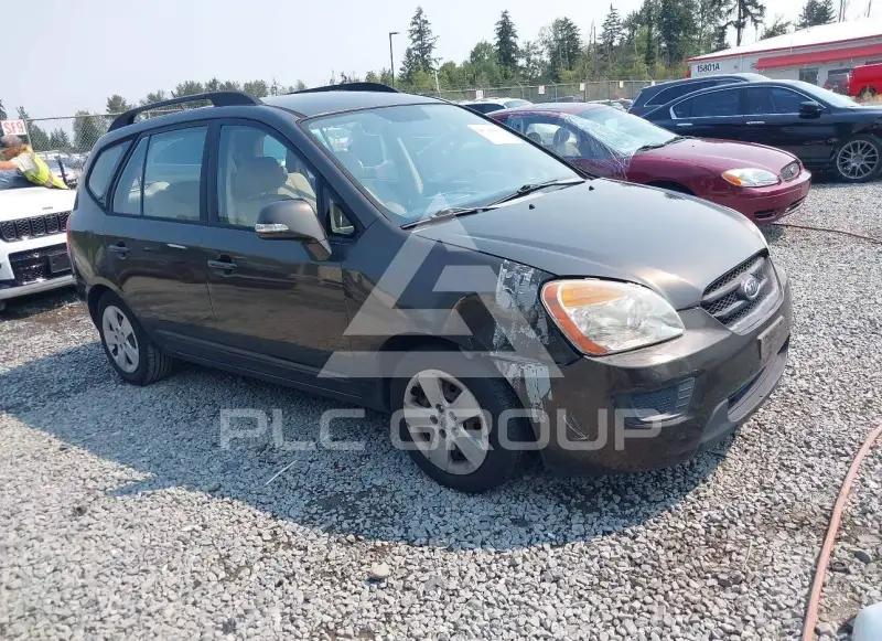 2010 KIA Rondo photo